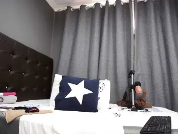 Ntombie  live sex cam