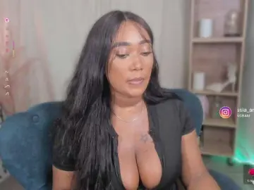 Alessia20  live sex cam