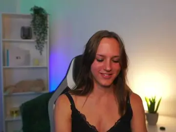 Kellycutie18  live sex cam
