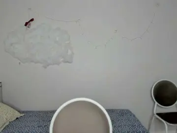 Kitsune-luu  live sex cam