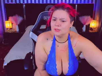 BettyDark  live sex cam