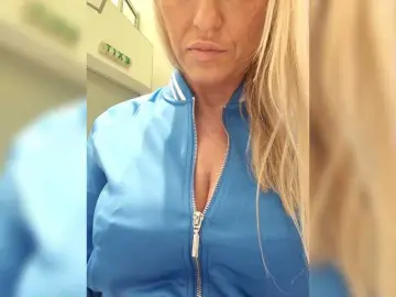 DeviousAngel  live sex cam