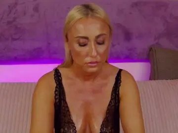 DeviousAngel  live sex cam