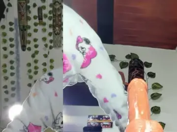 Bellafunny1  live sex cam