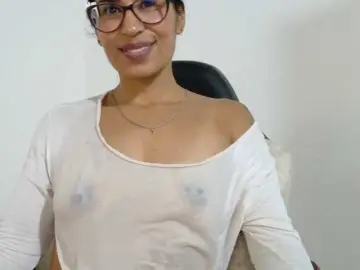 Cataleya35  live sex cam