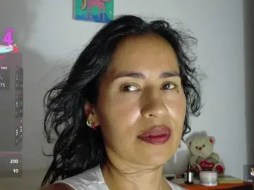 Cataleya35  live sex cam