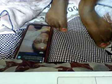 Clarah1  live sex cam