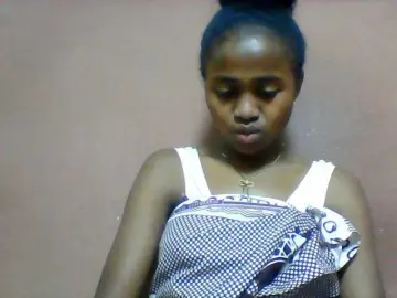 Clarah1  live sex cam