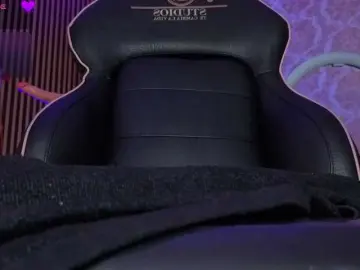 Kristen-tay  live sex cam