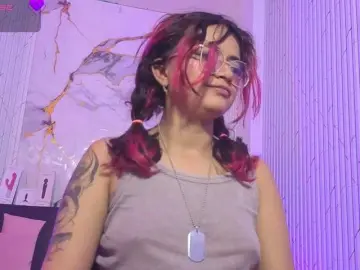 Kristen-tay  live sex cam