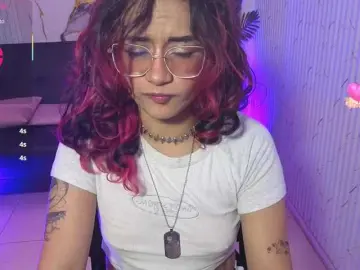 Kristen-tay  live sex cam