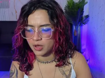 Kristen-tay  live sex cam