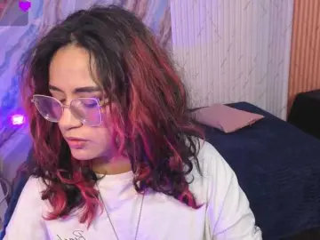 Kristen-tay  live sex cam