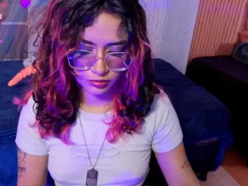 Kristen-tay  live sex cam