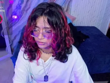 Kristen-tay  live sex cam