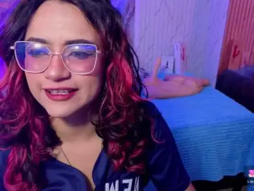 Kristen-tay  live sex cam