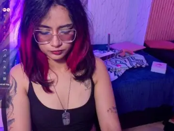 Kristen-tay  live sex cam