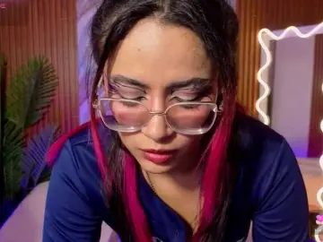 Kristen-tay  live sex cam