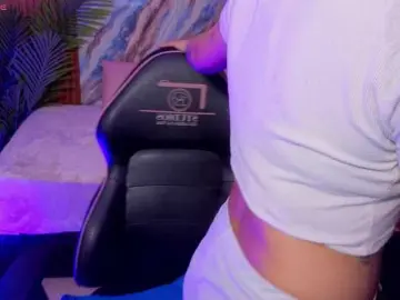 Kristen-tay  live sex cam