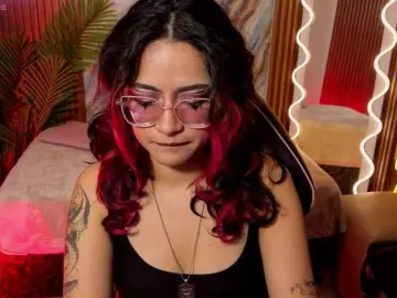 Kristen-tay  live sex cam