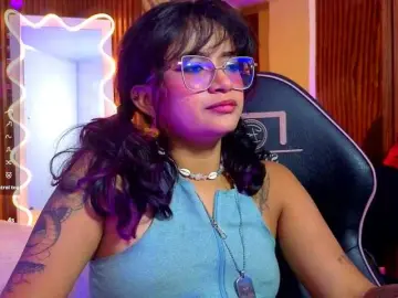 Kristen-tay  live sex cam