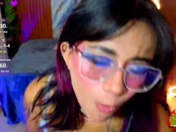 Kristen-tay  live sex cam