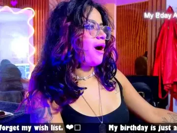Kristen-tay  live sex cam