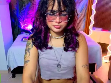 Kristen-tay  live sex cam