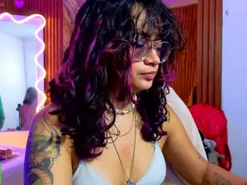 Kristen-tay  live sex cam