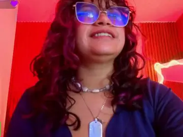Kristen-tay  live sex cam