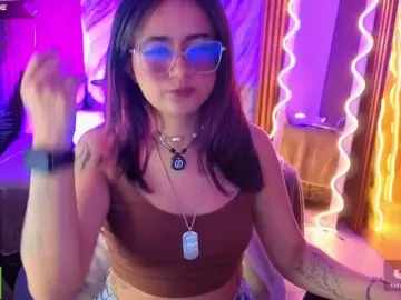 Kristen-tay  live sex cam