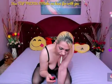 Sensualass77  live sex cam