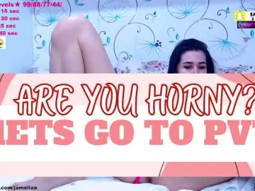 SpicyBrunnete  live sex cam