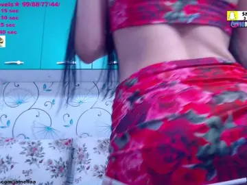 SpicyBrunnete  live sex cam