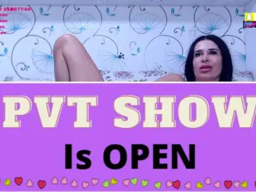 SpicyBrunnete  live sex cam