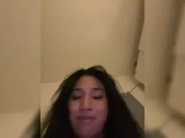 WomanOfYourDreams69  live sex cam