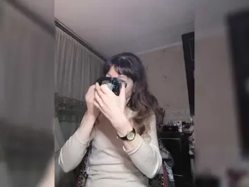 Caroliiine  live sex cam