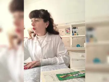 Caroliiine  live sex cam