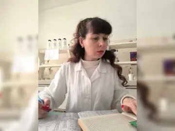 Caroliiine  live sex cam