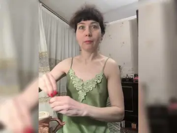 Caroliiine  live sex cam