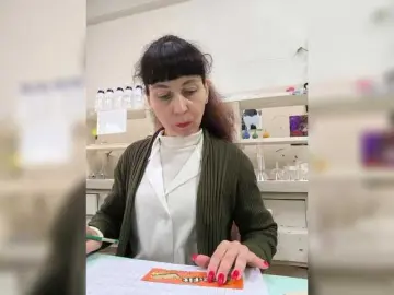 Caroliiine  live sex cam