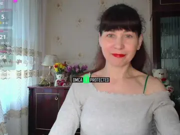 Caroliiine  live sex cam