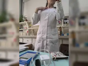 Caroliiine  live sex cam