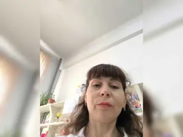 Caroliiine  live sex cam