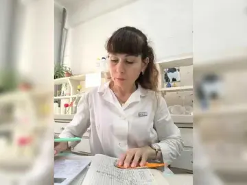 Caroliiine  live sex cam