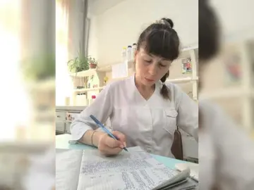 Caroliiine  live sex cam