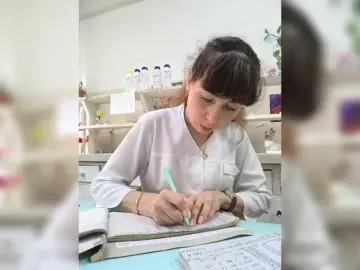 Caroliiine  live sex cam