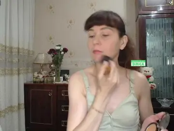 Caroliiine  live sex cam