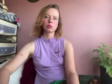 BettyLovely  live sex cam