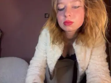 BettyLovely  live sex cam
